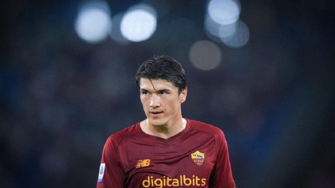 Başakşehir'den Transfer Hamleleri: Piatek'in Ayrılığı ve Shomurodov'un Katılımı