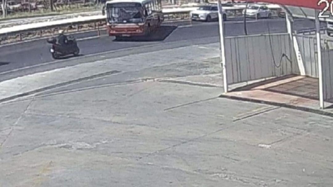 Silivri'de Motosiklet ve Otobüs Çarpışması