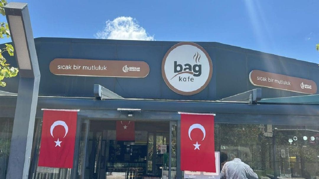 Bağcılar’da Bayrak Seferberliği ve Görsel Şölen